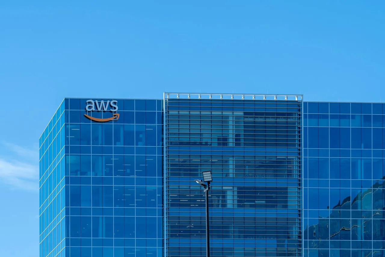 Prompt: The Next AI Challenge Isn't the Model. It's the Organization.